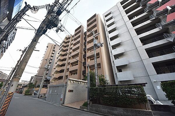 ドゥーエ江坂1 ｜大阪府吹田市垂水町３丁目(賃貸マンション1R・7階・24.30㎡)の写真 その1