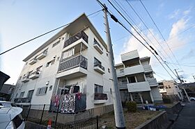 百楽マンション  ｜ 大阪府箕面市瀬川１丁目（賃貸マンション2LDK・3階・56.00㎡） その1