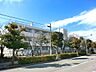 周辺：小学校 990m 浦安市立見明川小学校