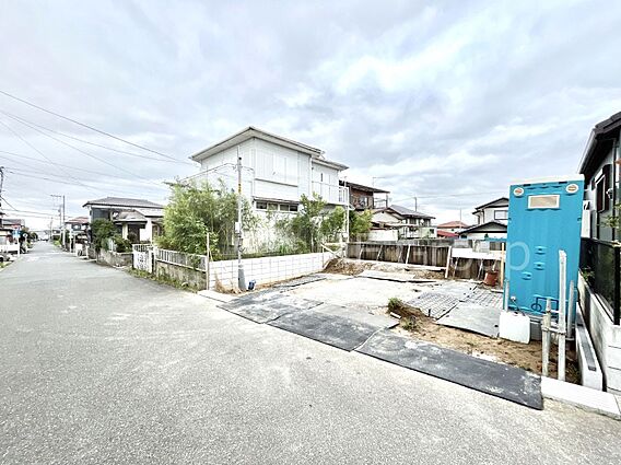 ここから始まる...