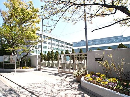 中学校 700m 江戸川区立西葛西中学校