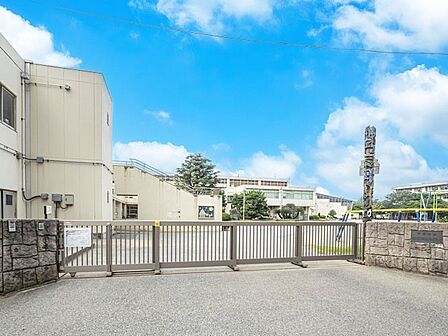 小学校 380m 千葉市立幸町第三小学校