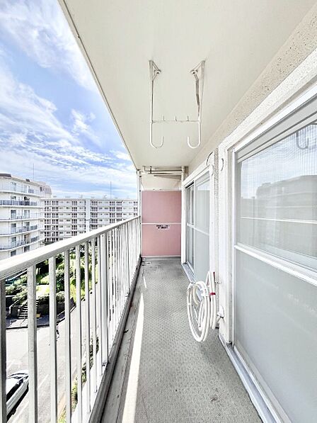 心地よい風を感じながらお洗濯物が干せそうです
