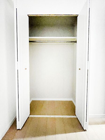 たっぷりの収納スペースでいつでも住空間がスッキリ保てそう