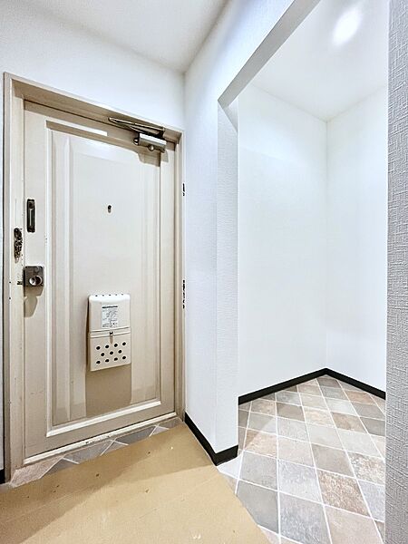 玄関を拡大表示