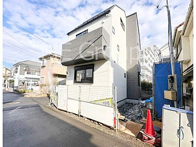 外観：たっぷりの陽光と心地よい風が舞い込む住まい 