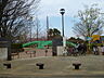 周辺：安行出羽公園（600m）