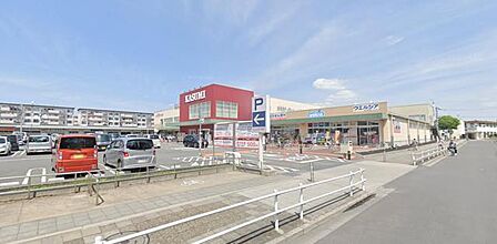 カスミフードスクエア春日部武里店(1560m)