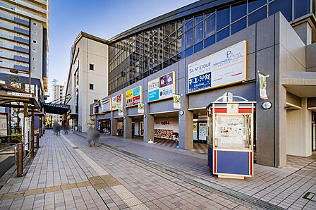 東武伊勢崎・大師線「獨協大学前」駅(1200m)
