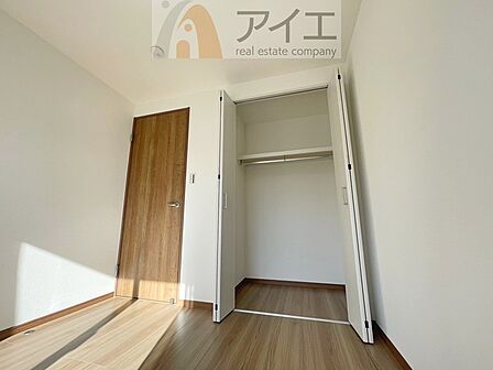 【施工例】お子様の荷物も片付く、全居室収納スペース