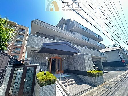 溢れる陽光でご家族の笑顔も輝く住まい