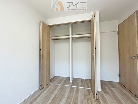 【施工例】お子様の荷物も片付く、全居室収納スペース