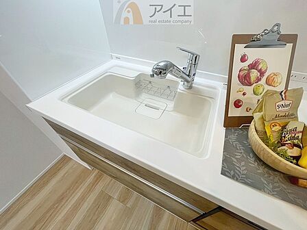 【施工例】水道一体型の浄水器。ボタン一つで切替可能水回りもすっきり