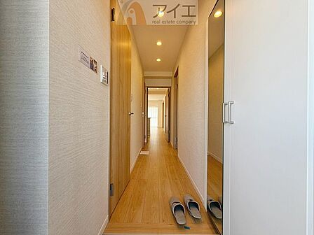 玄関がいつも片づく大容量シューズボックス