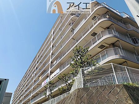 友人を呼びたくなるリノベーション済みのきれいな住まいです