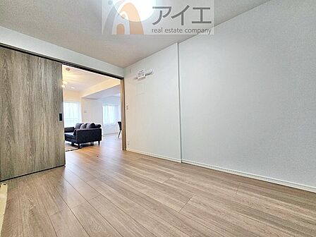 【施工例】リビングとなじみやすい仕様でインテリア性が高い