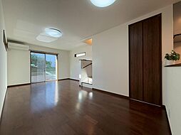 相模原市中央区上溝　戸建 3LDKのリビング/ダイニング