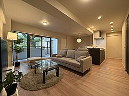 ライオンズマンション雲雀丘花屋敷第二 306 3LDKのリビング/ダイニング