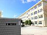 周辺：福岡市立　席田中学校 1900m
