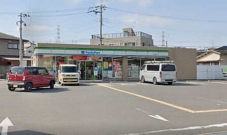 ファミリーマート生駒俵口店 990m