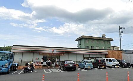 セブンイレブン生駒壱分町店 1070m