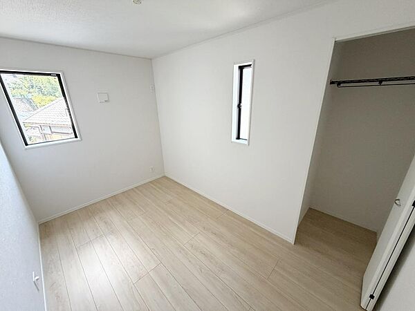 洋室を拡大表示