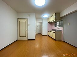 コーラル志賀 2階2DKのリビング/ダイニング