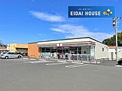 セブンイレブン塩釜大日向町店 徒歩11分。 880m