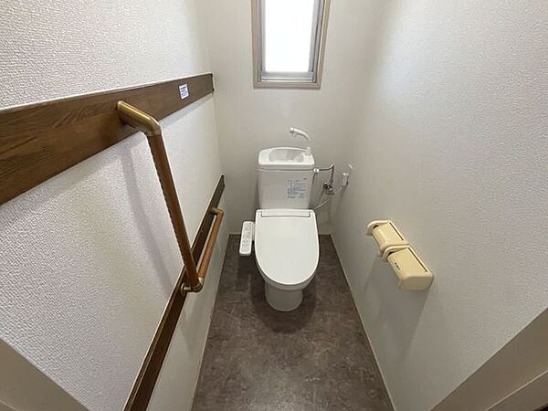 トイレを拡大表示