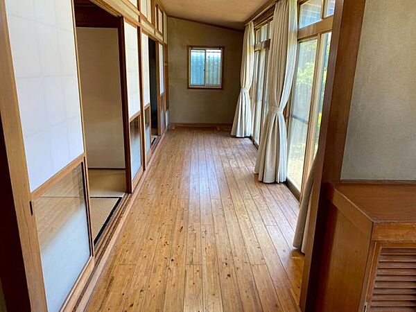 室内を拡大表示