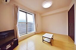 多摩都市モノレール 桜街道駅 徒歩4分の賃貸アパート 1階ワンルームのリビング/ダイニング