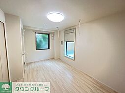 多摩都市モノレール 柴崎体育館駅 徒歩10分の賃貸マンション 1階1Kのリビング/ダイニング