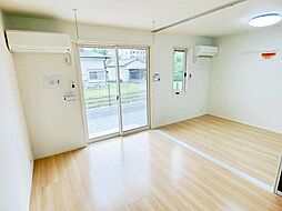 JR青梅線 昭島駅 徒歩20分の賃貸アパート 1階1LDKのリビング/ダイニング