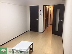 多摩都市モノレール 泉体育館駅 徒歩16分の賃貸マンション 2階1Kのリビング/ダイニング