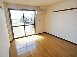 グラドゥアーレII 307 3階1Kのリビング/ダイニング