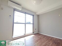 フェイム ドゥ ボウ 114 1階1Kのリビング/ダイニング