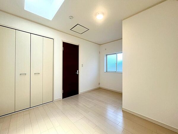 寝室を拡大表示