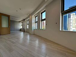 東京メトロ千代田線 乃木坂駅 徒歩3分の賃貸マンション 6階1LDKのリビング/ダイニング