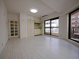 東京メトロ丸ノ内線 新宿御苑前駅 徒歩6分の賃貸マンション 5階1Kのリビング/ダイニング