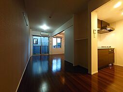 東京メトロ丸ノ内線 四谷三丁目駅 徒歩8分の賃貸マンション 1階1LDKのリビング/ダイニング