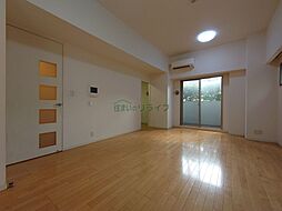 東京メトロ丸ノ内線 赤坂見附駅 徒歩3分の賃貸マンション 1階2LDKのリビング/ダイニング