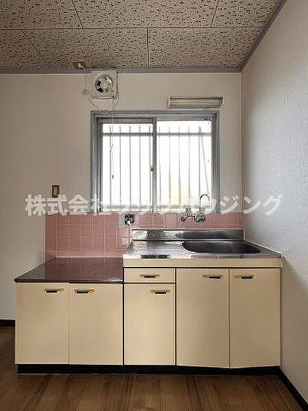 大阪府寝屋川市桜木町(賃貸マンション2LDK・5階・18.00㎡)の写真 その4