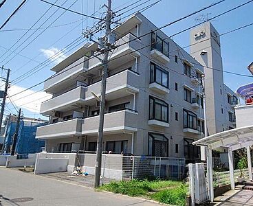 外観：JR東海道本線「茅ヶ崎」駅、「辻堂」駅利用可能。「クリオ茅ヶ崎参番館」のご紹介です。