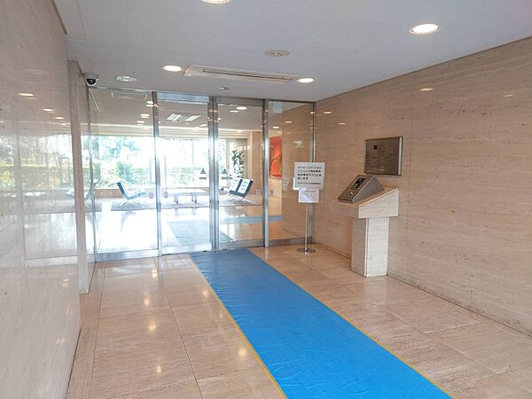 エントランスを拡大表示