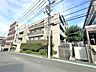 外観：【現地外観写真】幼稚園、小中学校が徒歩13分圏内に点在しています。子育て世帯にもおすすめの住環境です。