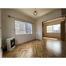 コートハウスＫ 302 3階1DKのリビング/ダイニング