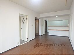 京都市営烏丸線 北大路駅 バス20分 鷹峯上ノ町下車 徒歩1分の賃貸マンション 2階1LDKのリビング/ダイニング