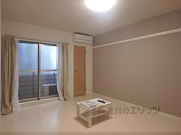 京都地下鉄東西線 太秦天神川駅 徒歩8分の賃貸アパート 1階1Kのリビング/ダイニング