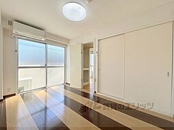 京都市営烏丸線 北大路駅 バス18分 原谷農協前下車 徒歩1分の賃貸マンション 4階2Kのリビング/ダイニング