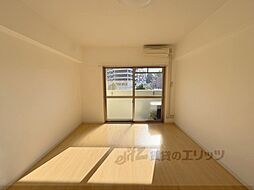 JR山陰本線 亀岡駅 徒歩2分の賃貸マンション 3階ワンルームのリビング/ダイニング